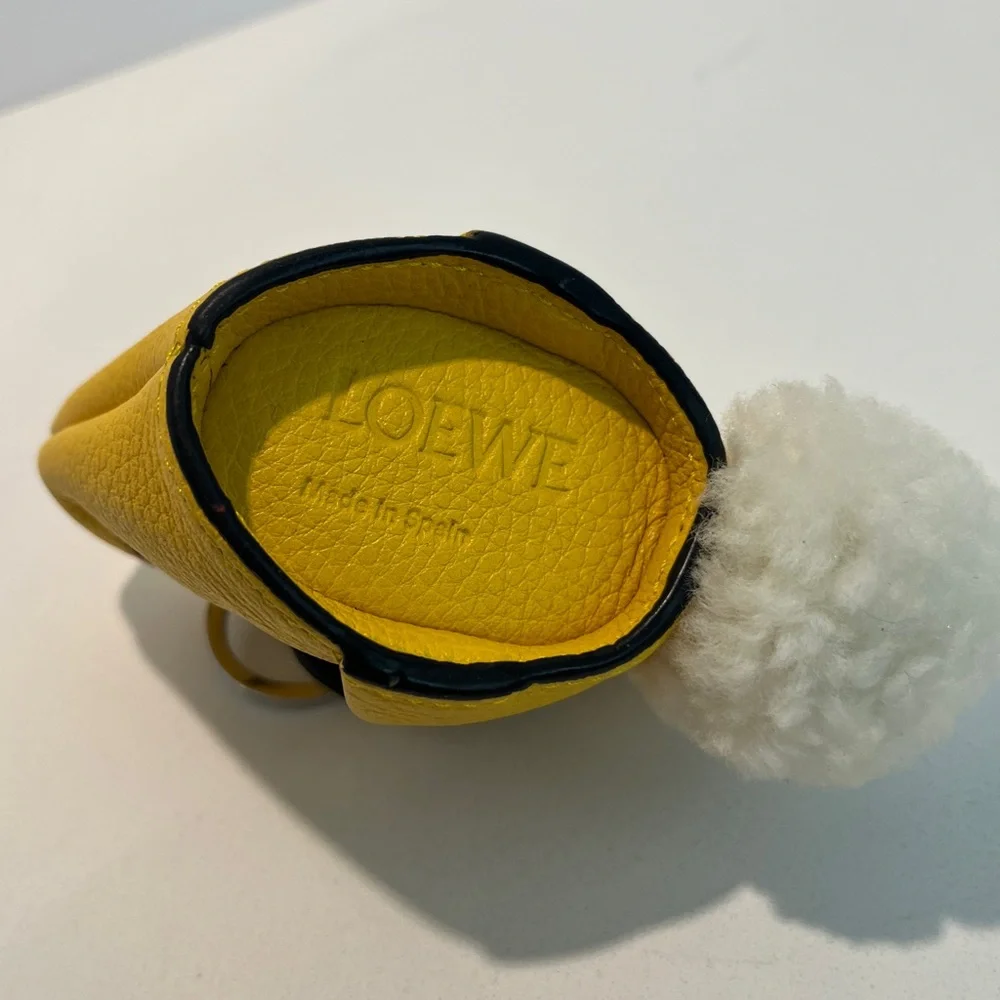 ⭐️SOLD⭐️LOEWE 🐇 BUNNY COIN POUCH BAG CHARM - Picture 4 of 6